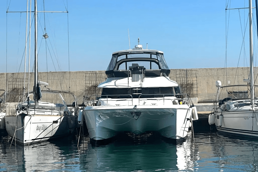 2026 Aquila 44 Power Cat - Innovative Entertaining Platform — photo 2