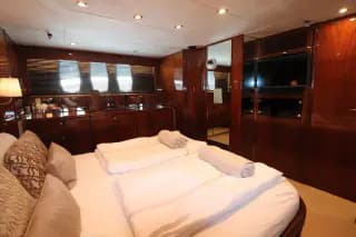 2007 Fairline Squadron 68 - Thumbnail 27