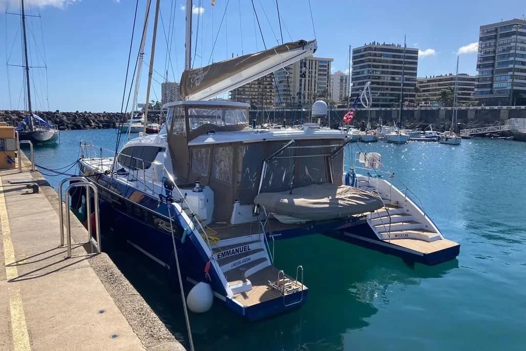 2023 Privilege Signature 510 Catamaran — photo 2