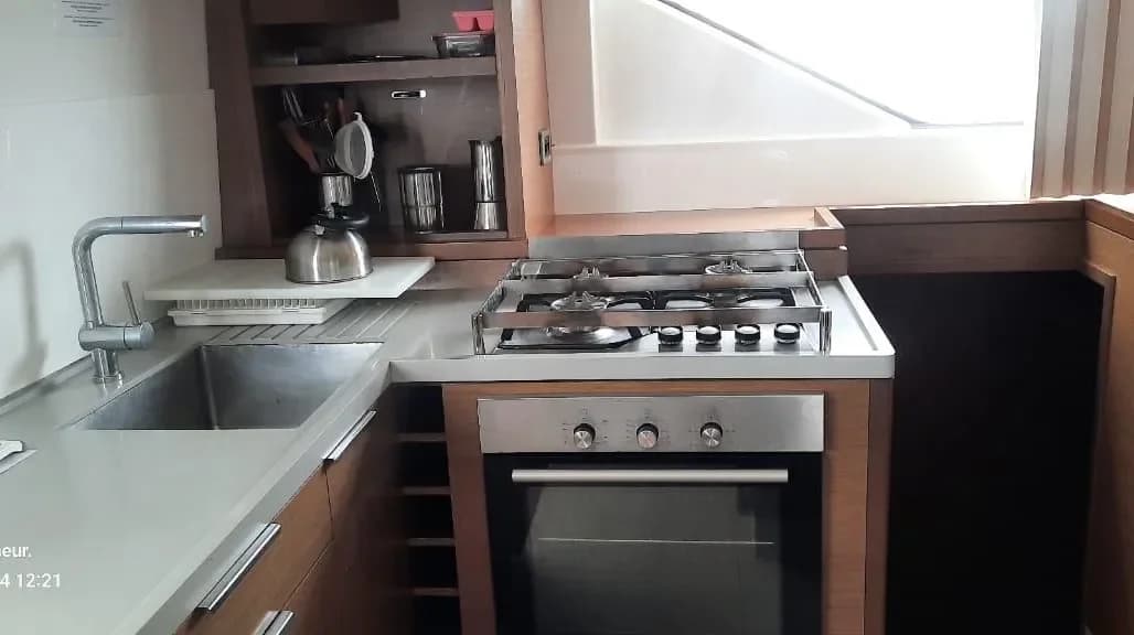 2019 Lagoon 50 | Six-Cabin Charter-Ready Catamaran — photo 4