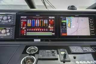 2017 Sunseeker 95 - S-CAPE - Thumbnail 39