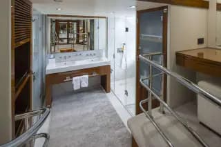 2017 Sunseeker 95 - S-CAPE - Thumbnail 50
