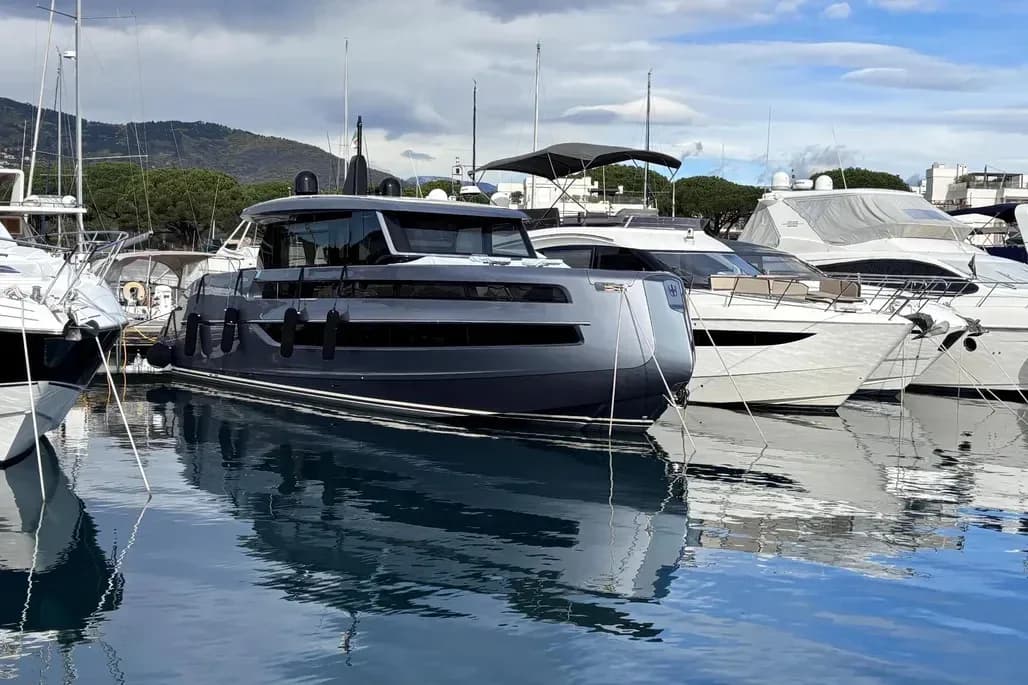 2025 Invictus ST550 - Christian Grande's Masterpiece of Italian Elegance - Main image