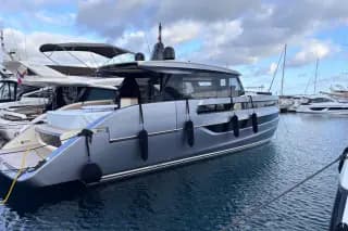 2025 Invictus ST550 - Christian Grande's Masterpiece of Italian Elegance - Thumbnail 5