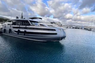 2025 Invictus ST550 - Christian Grande's Masterpiece of Italian Elegance - Thumbnail 7