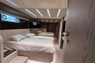 2025 Invictus ST550 - Christian Grande's Masterpiece of Italian Elegance - Thumbnail 17