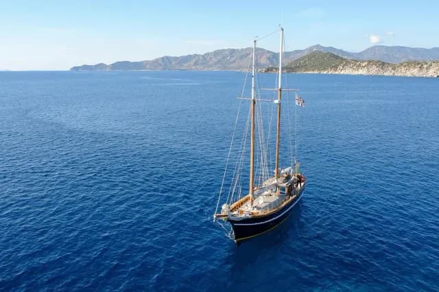 1944 Custom Schooner 'Maby II' - Image 3