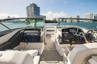 2019 Regal 33 OBX - Thumbnail 12