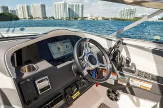 2019 Regal 33 OBX - Thumbnail 15