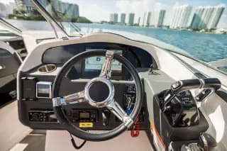 2019 Regal 33 OBX - Thumbnail 16