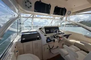 2009 Grady-White 330 Express — photo 15
