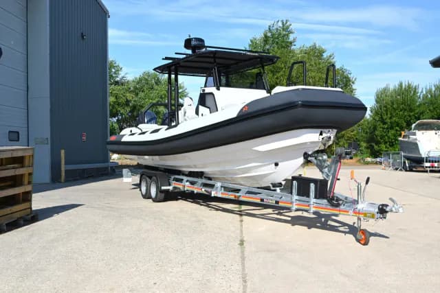 2026 Discovery 8 — photo 2