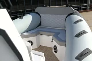 2026 Discovery 8 — photo 13