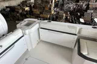 2026 262CX Crossover — photo 13